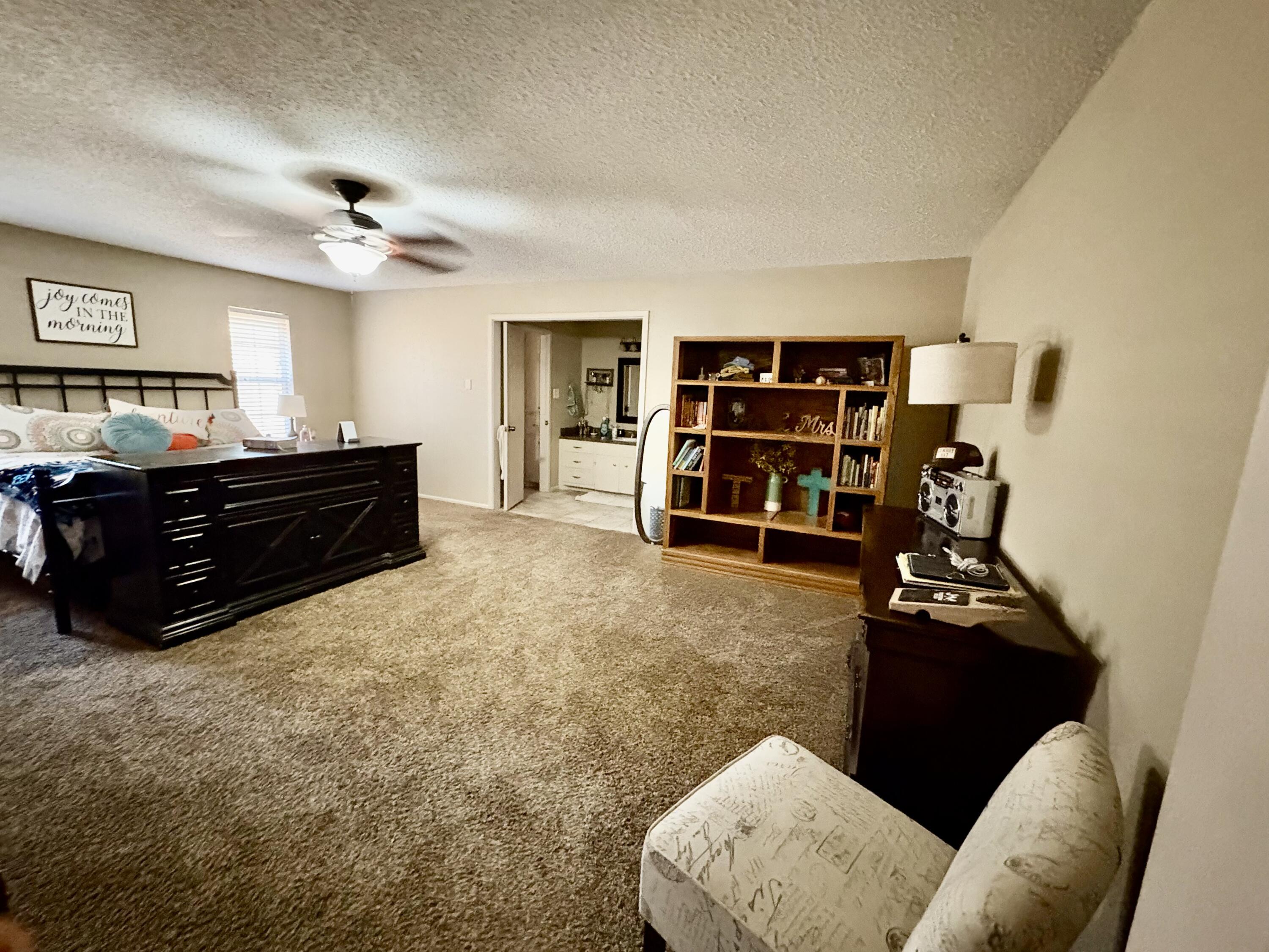 2023 Rice Drive Levelland, TX 79336 - Photo 10 of 17 IMG_2878