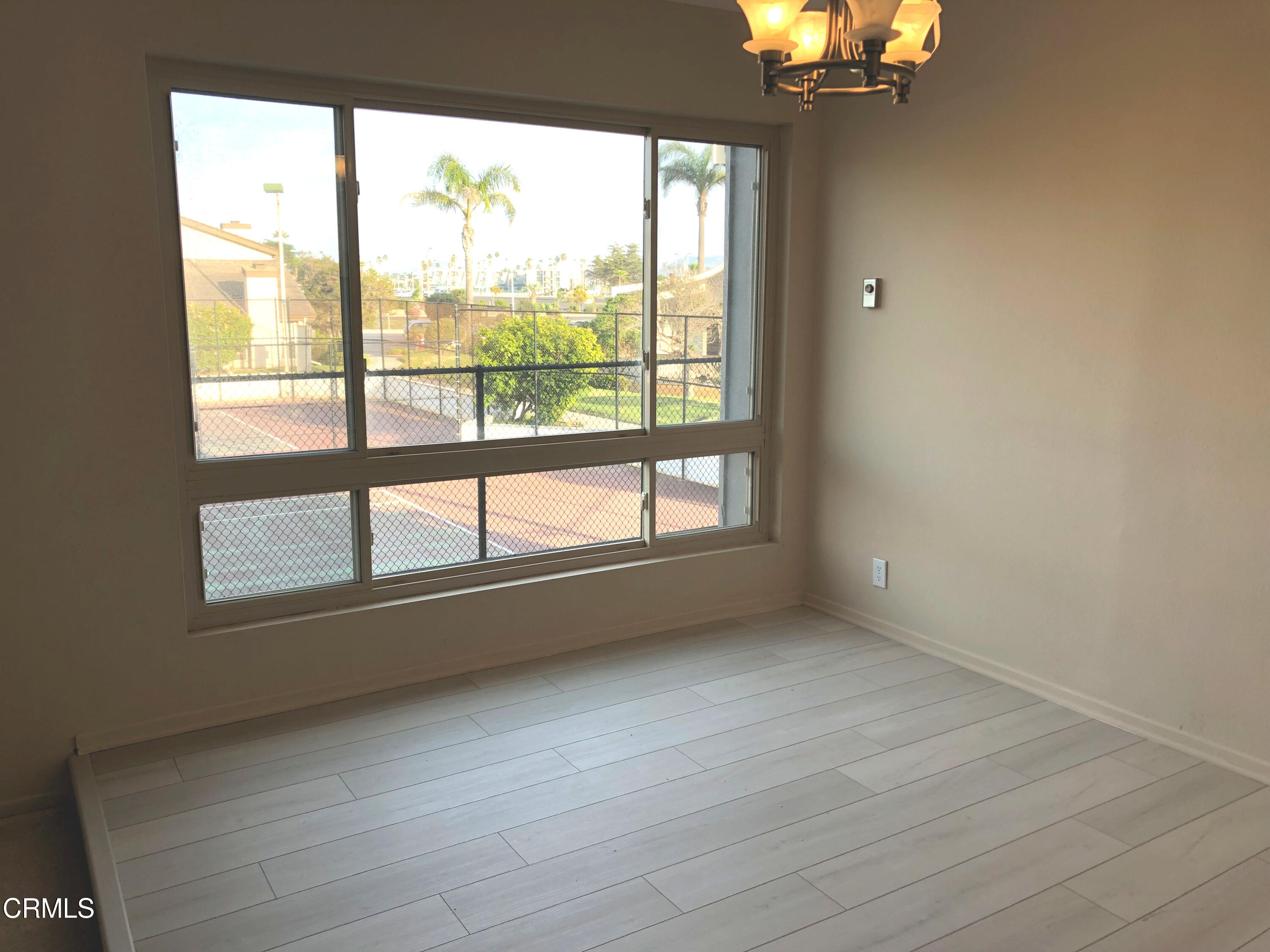 3134 Sunset Lane Oxnard, CA 93035 - Photo 7 of 21 dining room adjusted 1