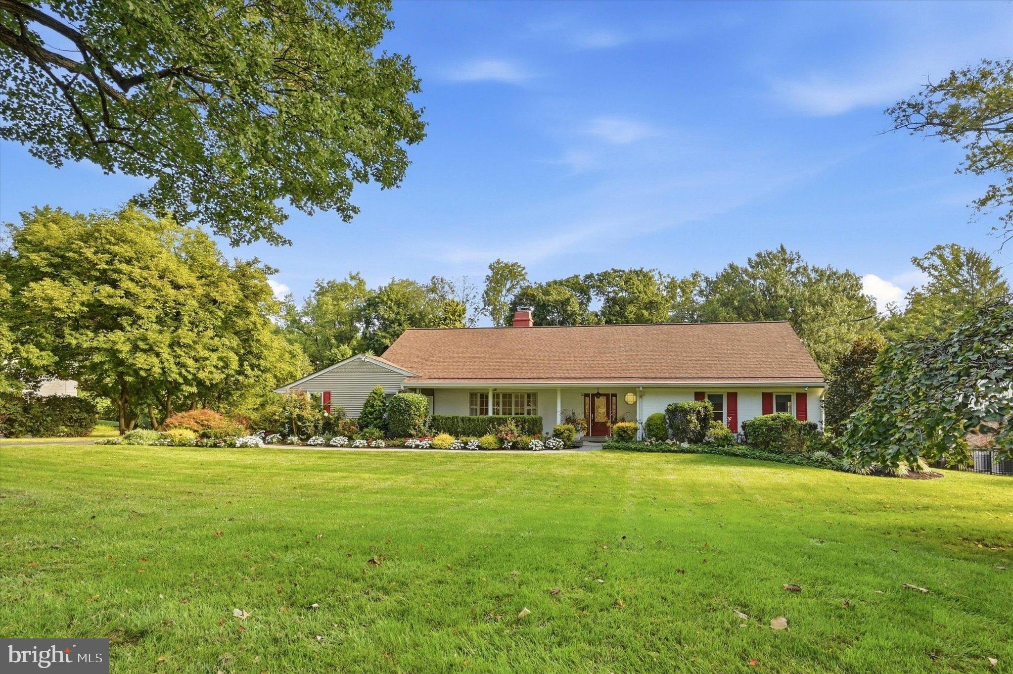 2224 North Stone Ridge Lane Villanova, PA 19085 - Photo 3 of 25 Gallery Image 3