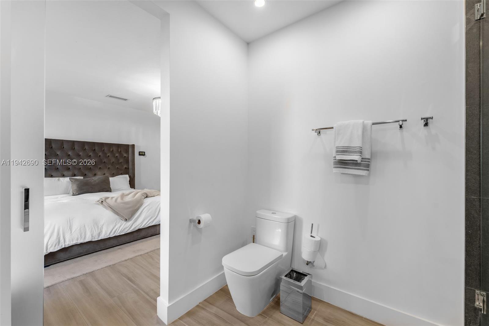 15818 Southwest 97th Terrace Miami, FL 33196 - Photo 26 of 47