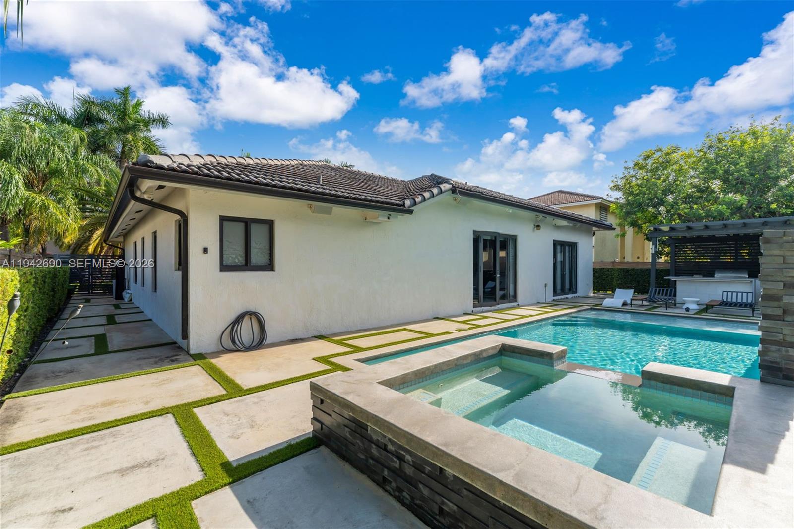 15818 Southwest 97th Terrace Miami, FL 33196 - Photo 30 of 47