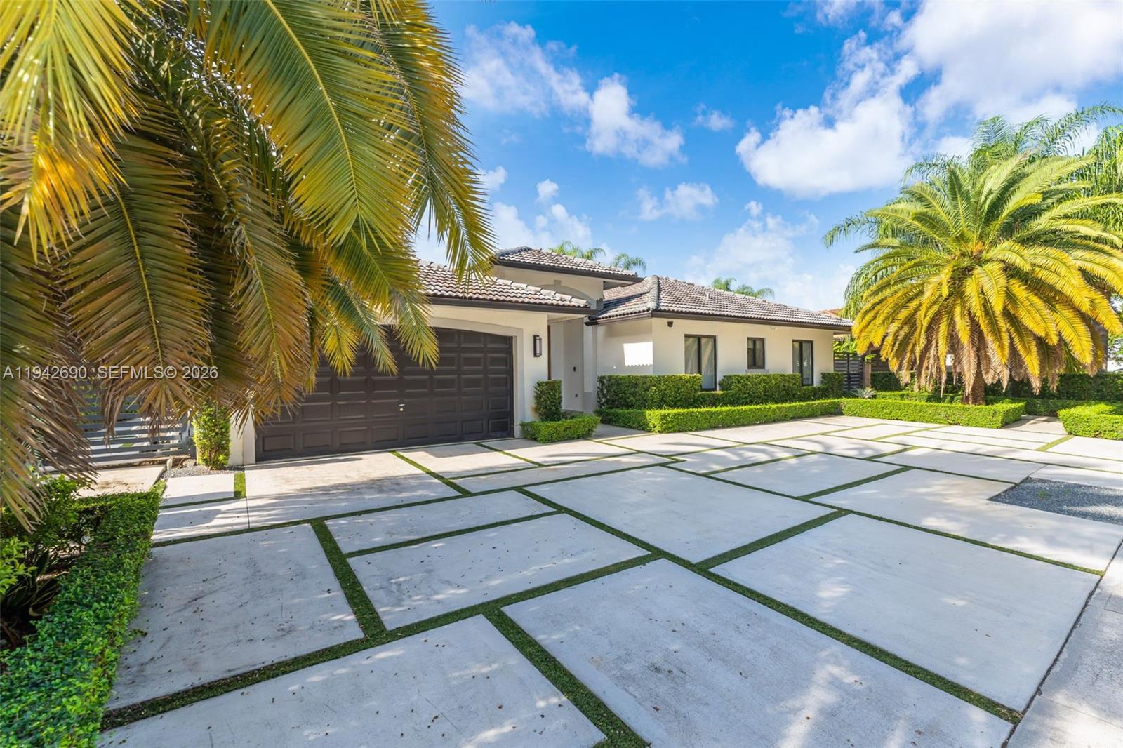 15818 Southwest 97th Terrace Miami, FL 33196 - Photo 3 of 47