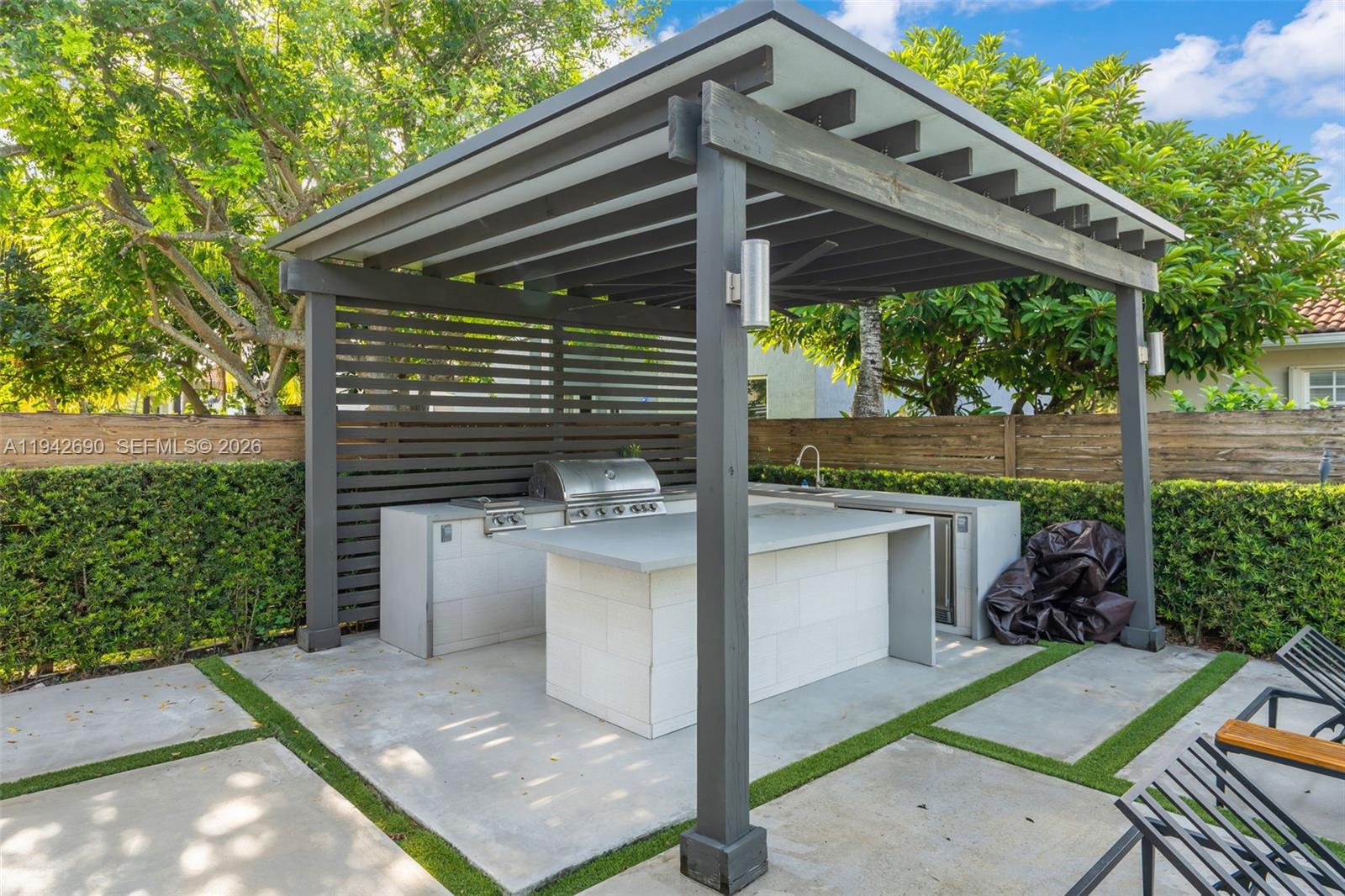 15818 Southwest 97th Terrace Miami, FL 33196 - Photo 34 of 47