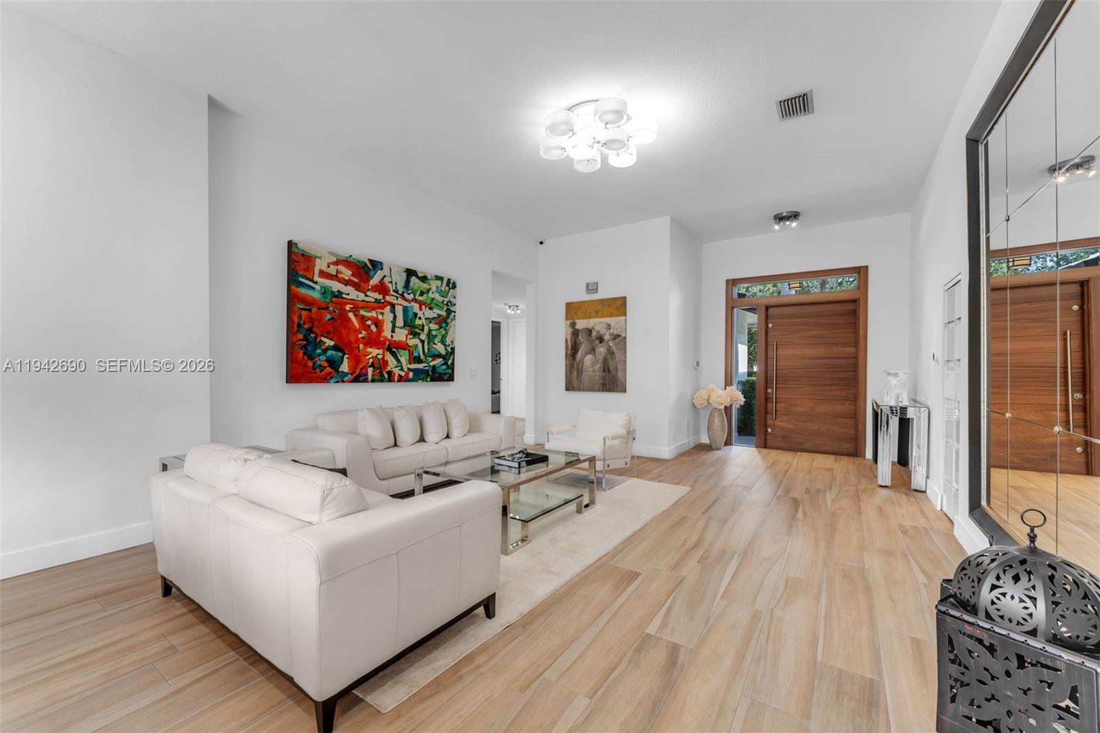 15818 Southwest 97th Terrace Miami, FL 33196 - Photo 7 of 47