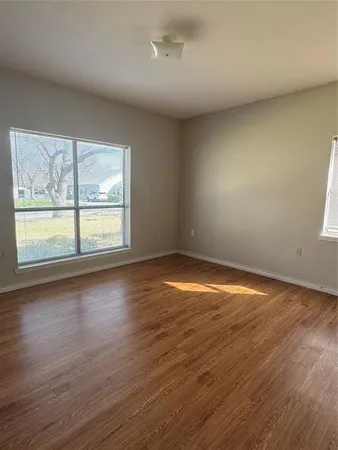 $1,250 | 501 North Washington Street, Unit A, Kaufman, TX 75142