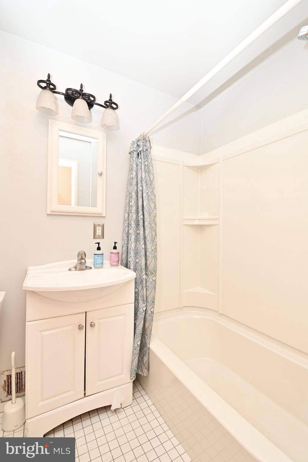 3914 Howard Road Beltsville, MD 20705 - Photo 24 of 42 Gallery Image 24