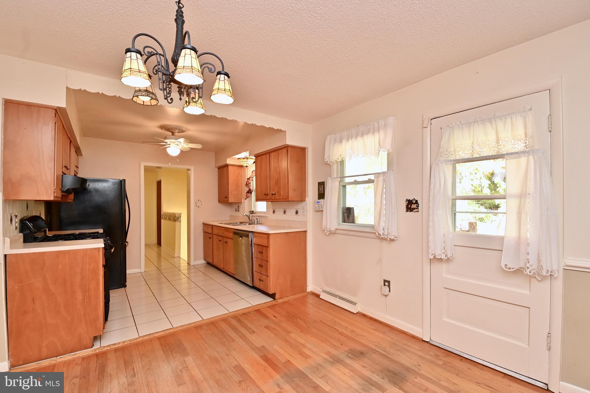 3914 Howard Road Beltsville, MD 20705 - Photo 10 of 42 Gallery Image 10