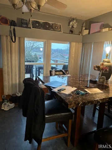 $129,000 | 217 West Sherman Street, Hartford City, IN 47348