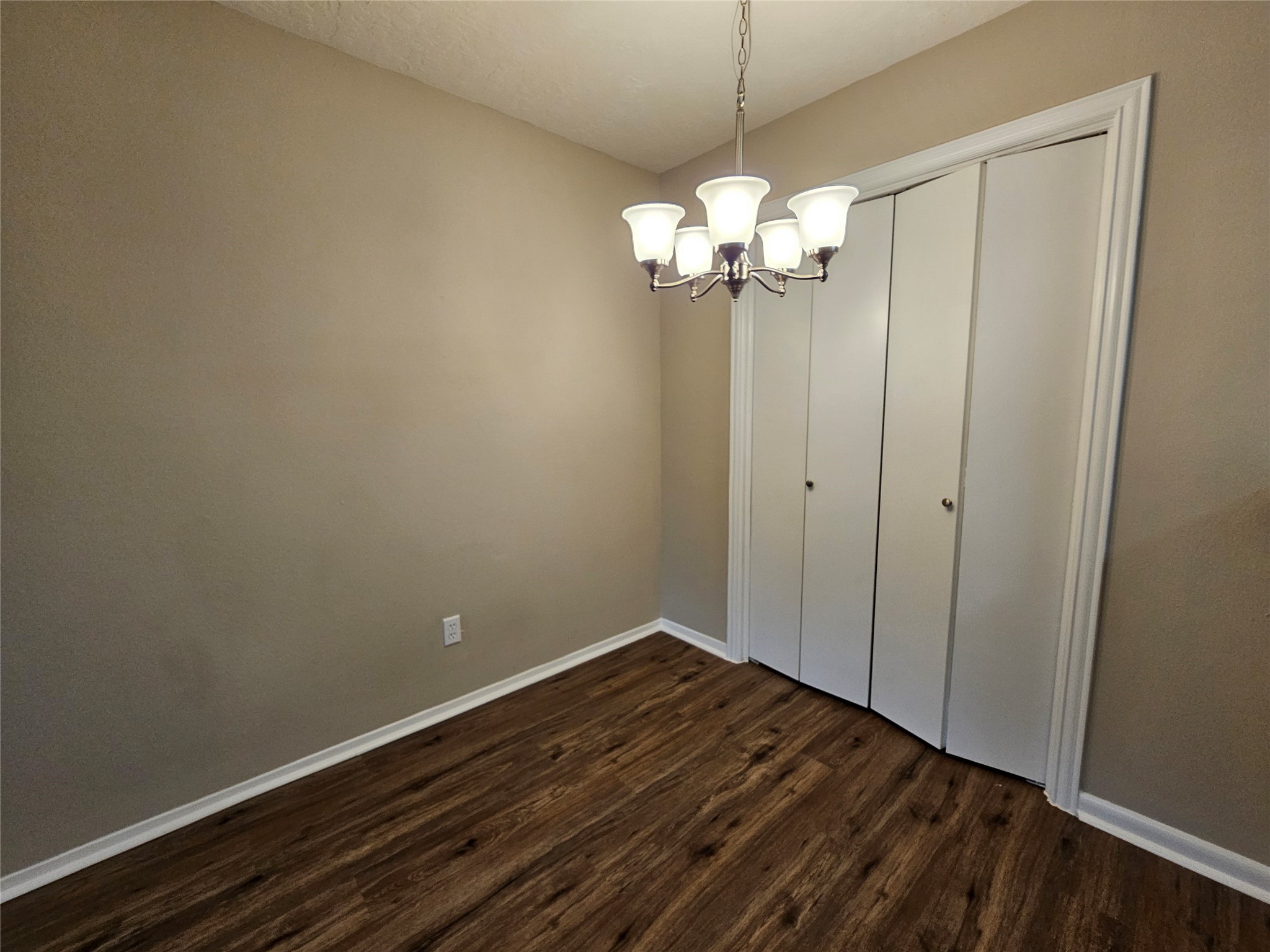 3224 Timmons Lane, Unit 128 Houston, TX 77027 - Photo 11 of 34