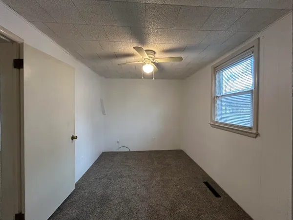 $135,500 | 20 South Main Street, Quincy, MI 49082