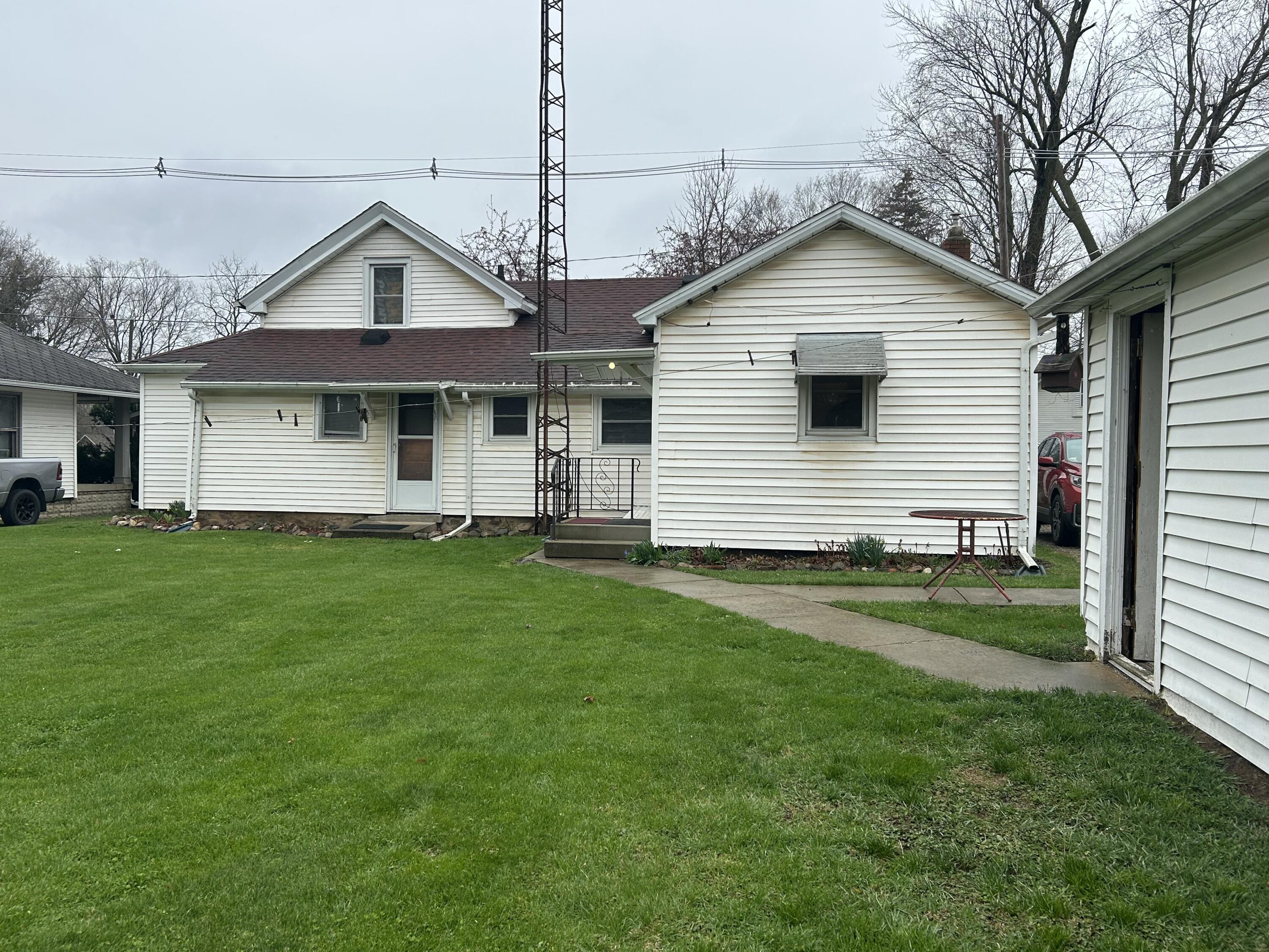 20 South Main Street Quincy, MI 49082 - Photo 2 of 27 IMG_1160