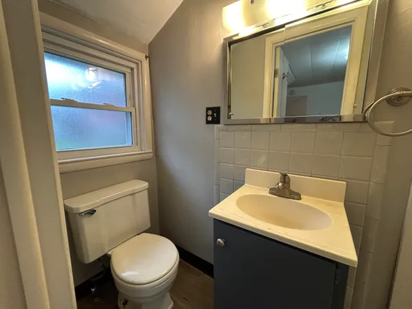 $135,500 | 20 South Main Street, Quincy, MI 49082