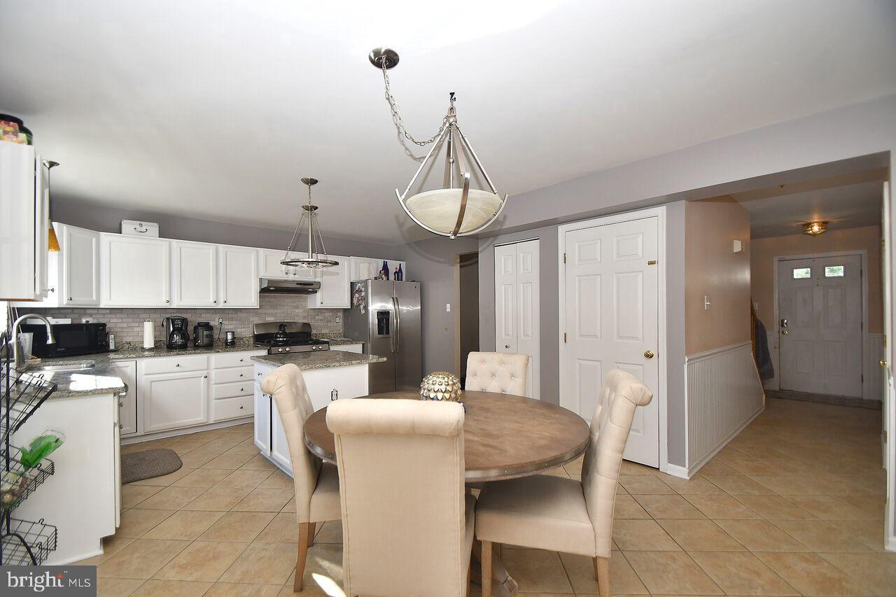 5509 Rogue Court White Marsh, MD 21162 - Photo 2 of 26