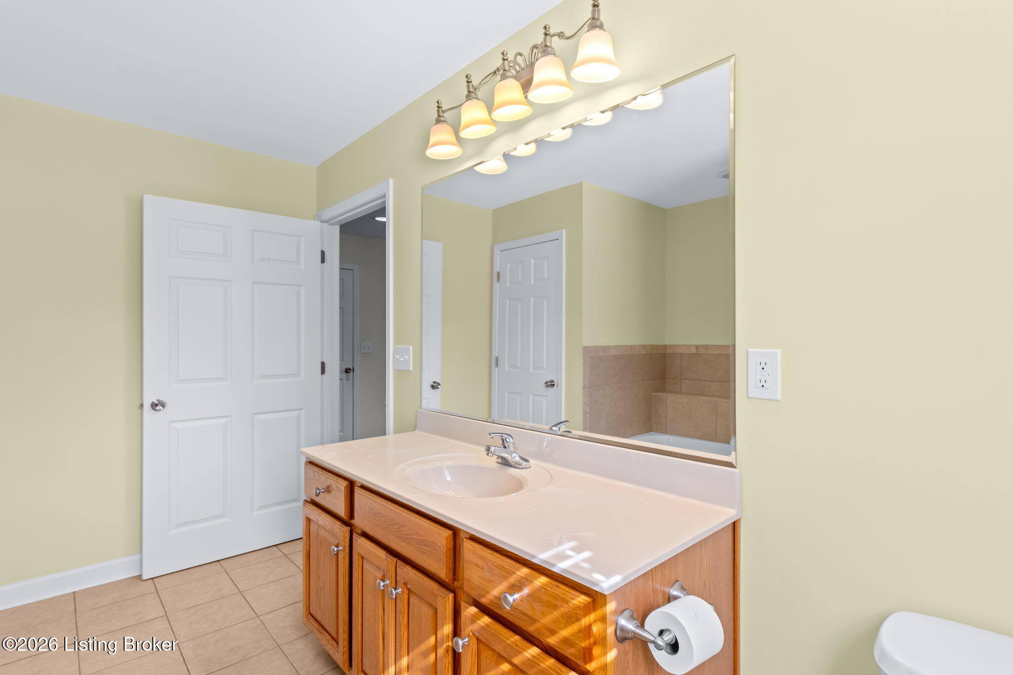 8802 Ferndale Road Louisville, KY 40291 - Photo 23 of 49 30-web-or-mls-4F0A9967