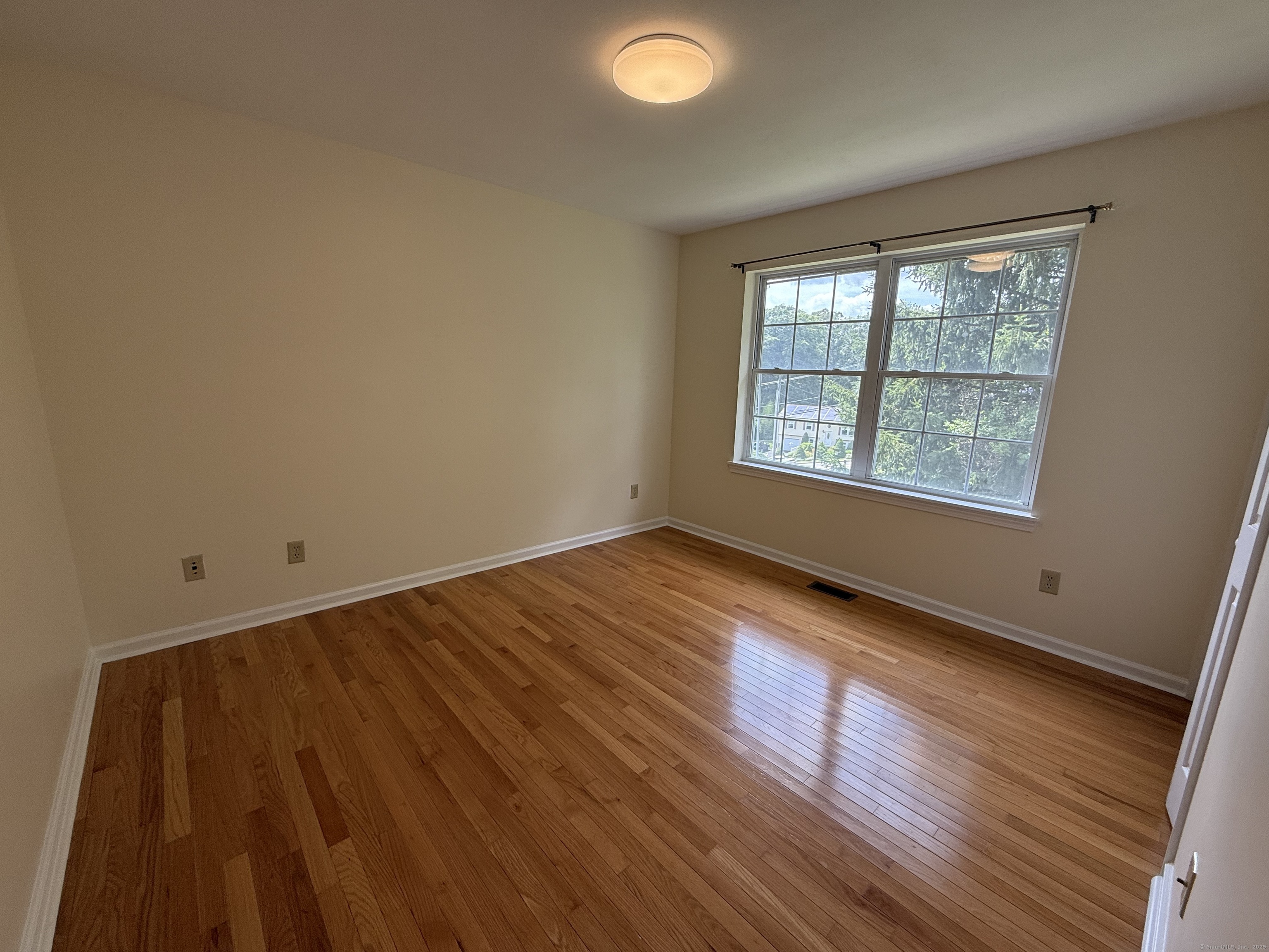 183 Osborn Road Naugatuck, CT 06770 - Photo 16 of 33
