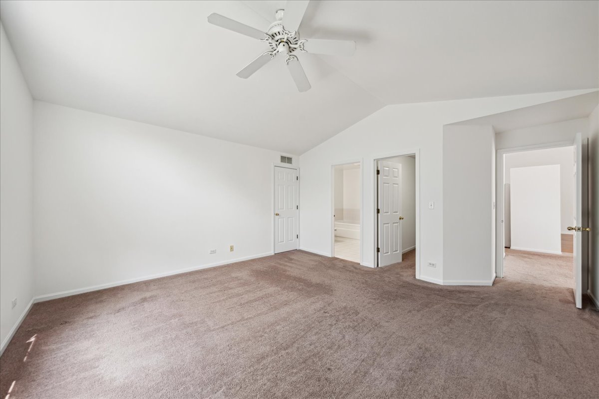 973 Park Hill Circle, Unit 973 Aurora, IL 60502 - Photo 11 of 17