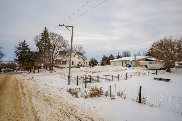 $279,900 | 7965 North Adeline Road, Leaf River, IL 61047