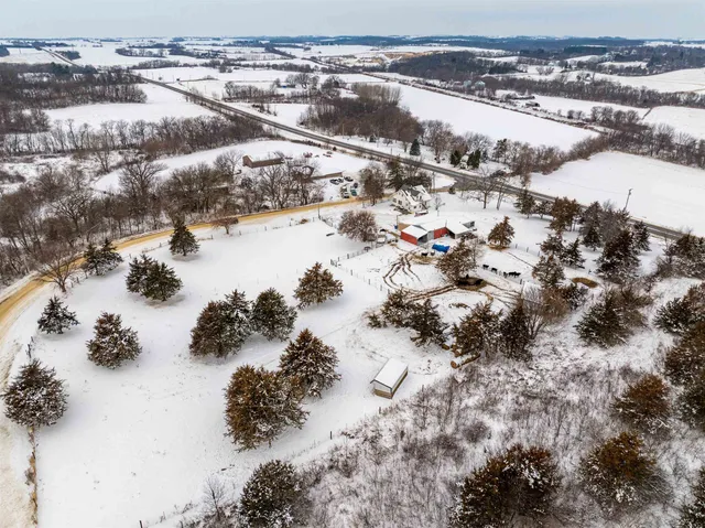 $279,900 | 7965 North Adeline Road, Leaf River, IL 61047