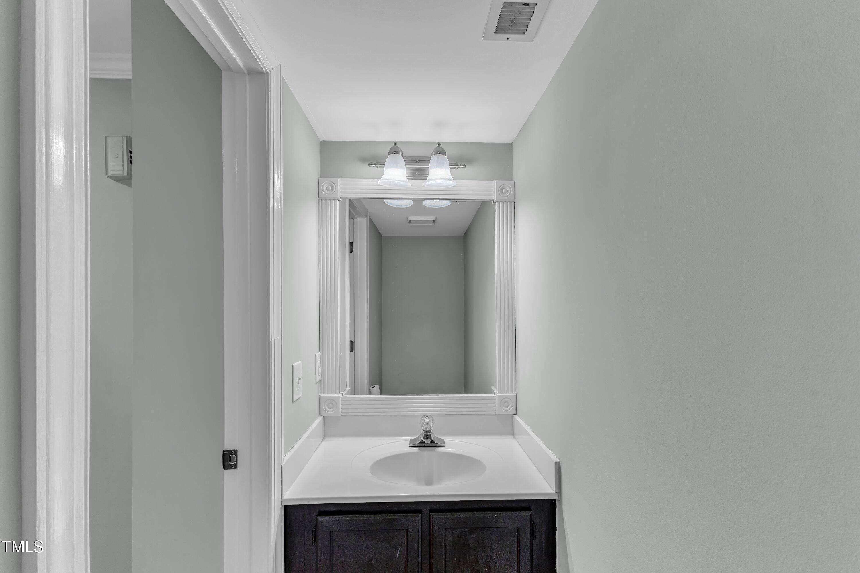 1344 Baez Street Raleigh, NC 27608 - Photo 10 of 23 09-1344 Baez St-14