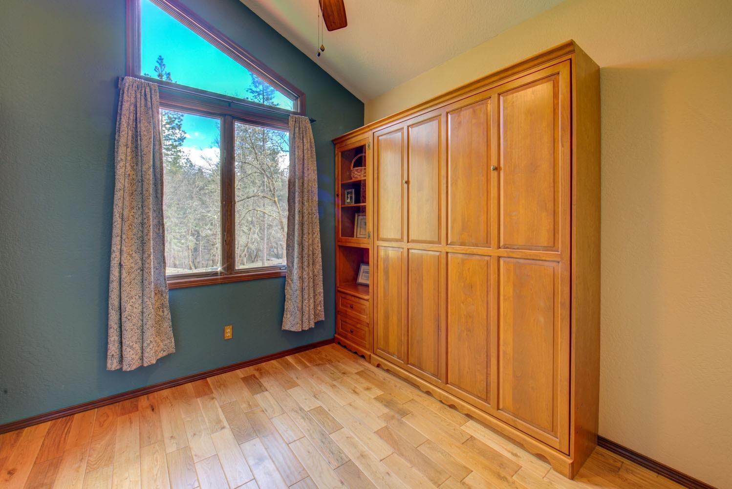 3600 Hugo Road Merlin, OR 97532 - Photo 17 of 34 Additional Photo