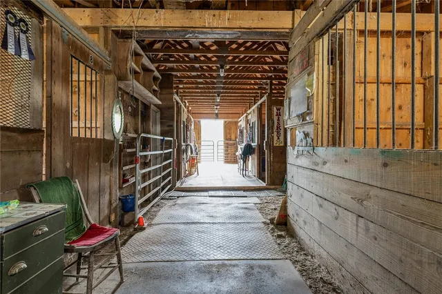 $459,000 | 8522 Lake Street Road, Le Roy, NY 14482