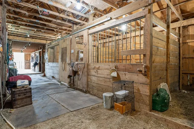 $459,000 | 8522 Lake Street Road, Le Roy, NY 14482