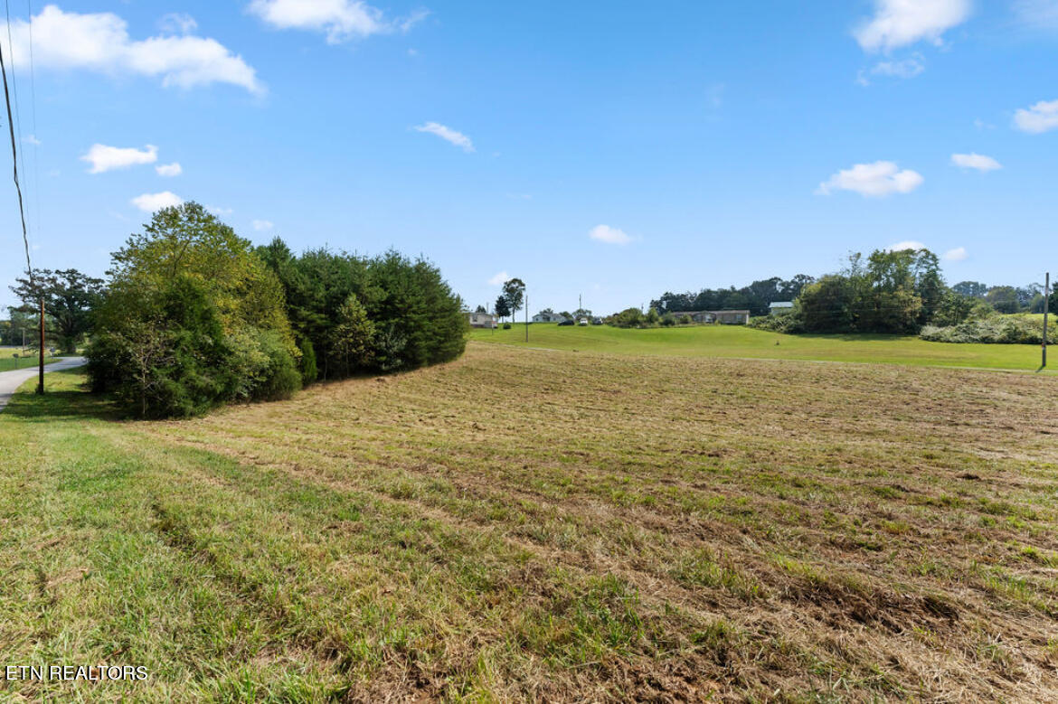 2387 Wade Road West Loudon, TN 37774 - Photo 6 of 8 IMG_2566