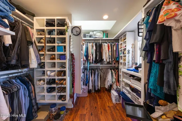 $1,350,000 | 120 Douglas Drive, West End, NC 27376