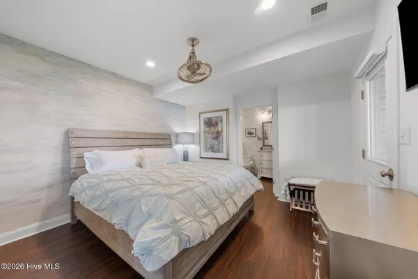 $1,350,000 | 120 Douglas Drive, West End, NC 27376