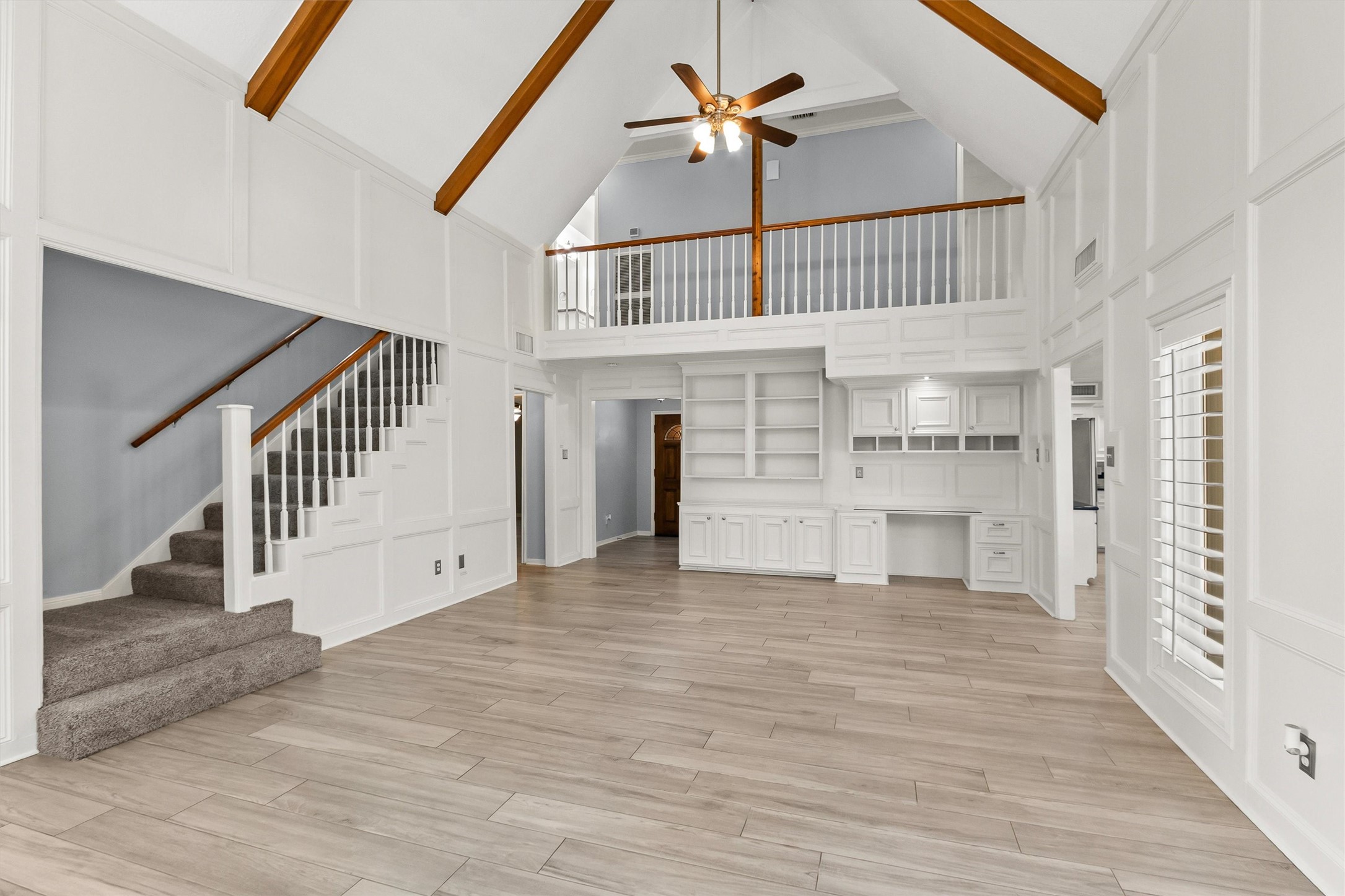 25010 Kingsdown Drive Spring, TX 77389 - Photo 6 of 33 Check out these builtins