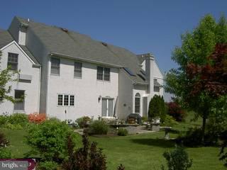 2044 Hollis Road Lansdale, PA 19446 - Photo 2 of 6 Gallery Image 2