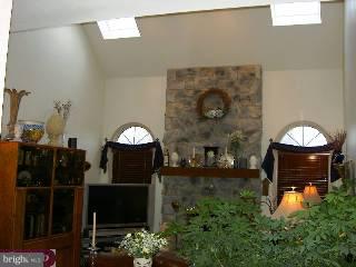 2044 Hollis Road Lansdale, PA 19446 - Photo 5 of 6 Gallery Image 5