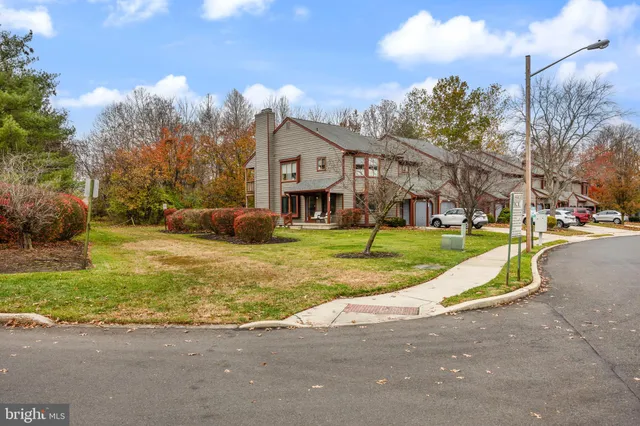 $350,000 | 4107A Chadbury Road, Mount Laurel, NJ 08054