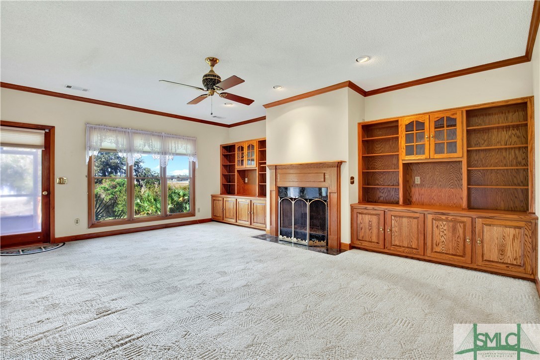 119 Riverview Road Savannah, GA 31410 - Photo 11 of 43 Family room