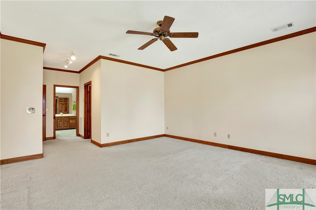 119 Riverview Road Savannah, GA 31410 - Photo 20 of 43 Master to master bath