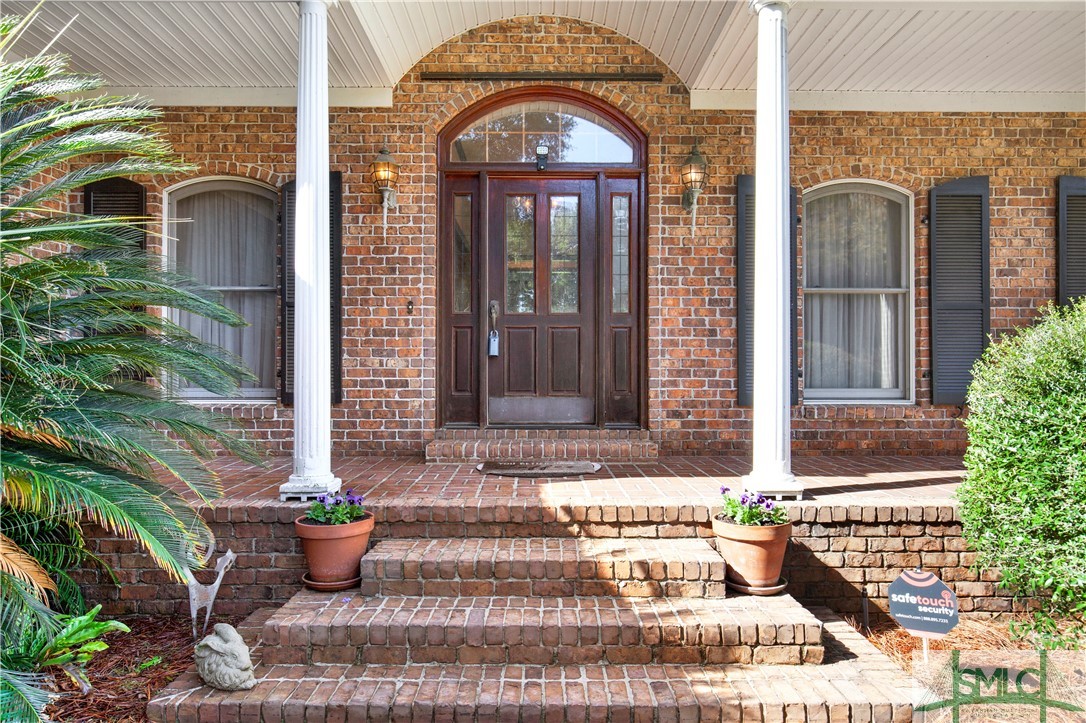 119 Riverview Road Savannah, GA 31410 - Photo 4 of 43 Front door