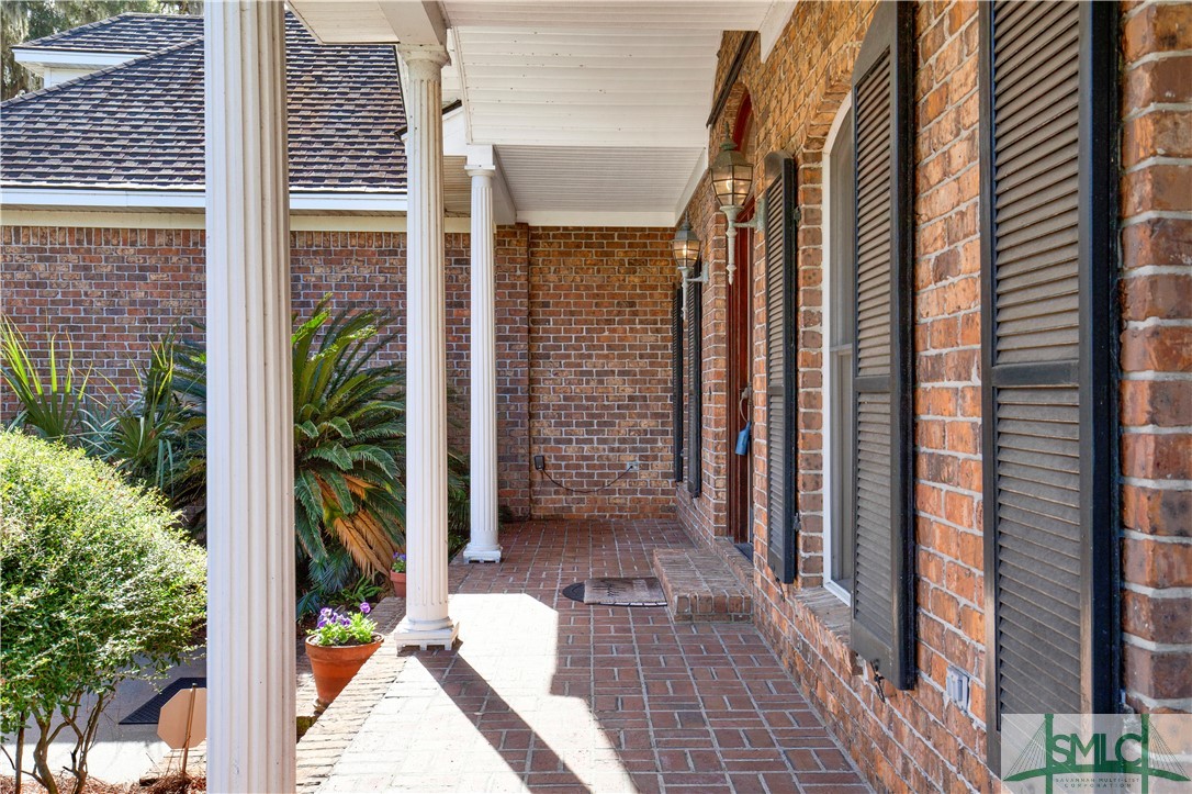 119 Riverview Road Savannah, GA 31410 - Photo 5 of 43 Front porch