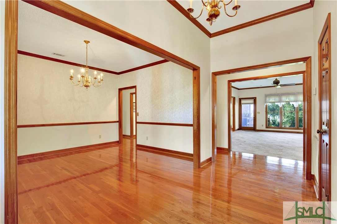 119 Riverview Road Savannah, GA 31410 - Photo 10 of 43 Entrance open to family room