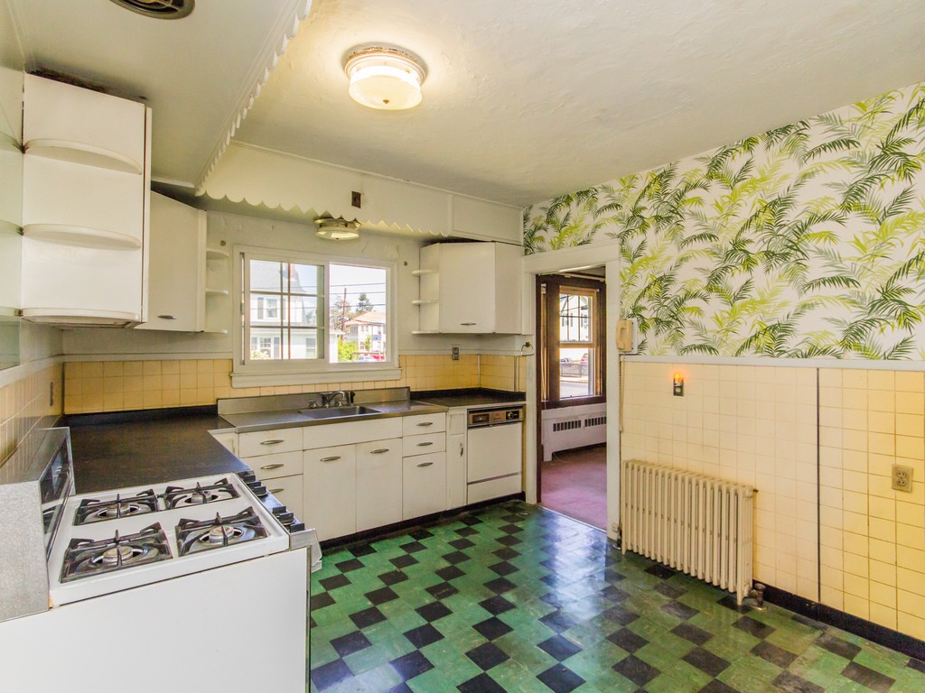161 Parmenter Road Newton, MA 02465 - Photo 7 of 22 Gallery Image 7