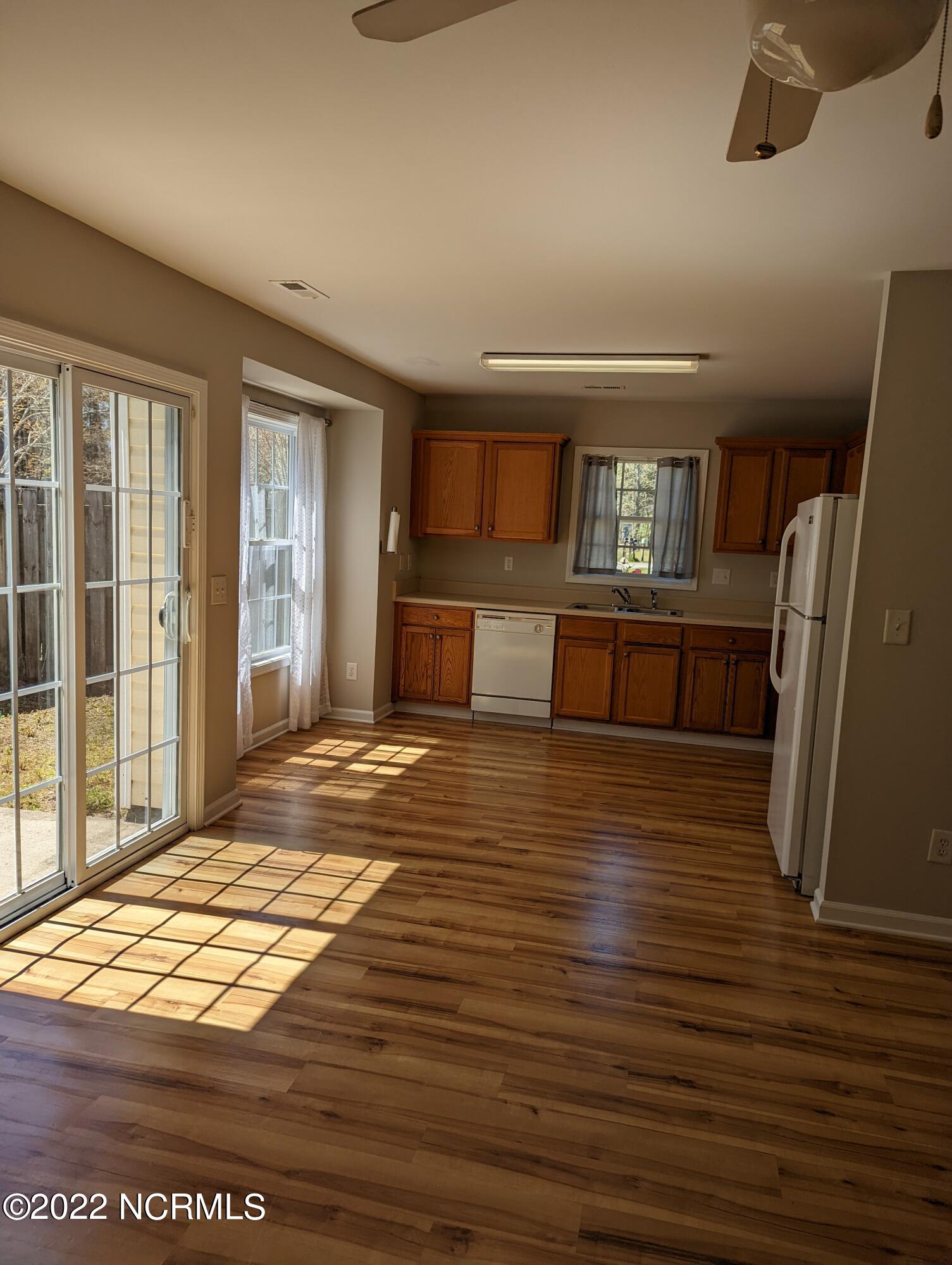 1544 Lanvale Road Leland, NC 28451 - Photo 3 of 11 PXL_20220328_173531555