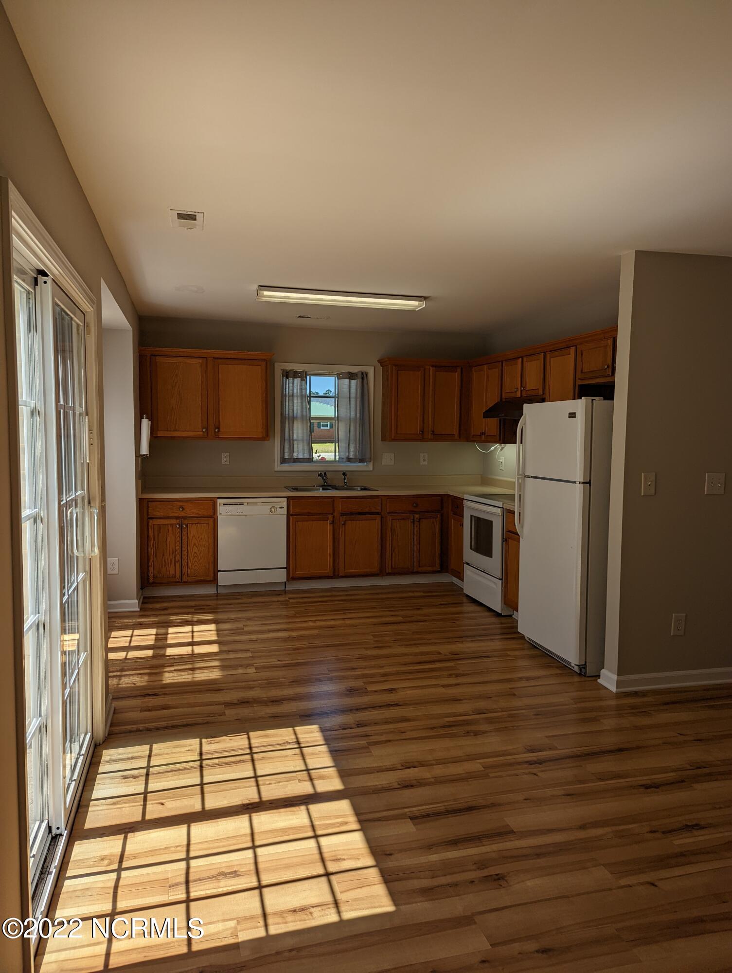 1544 Lanvale Road Leland, NC 28451 - Photo 4 of 11 PXL_20220328_173542084