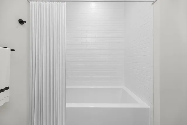 $1,150,000 | 144 Oakes Street Southwest, Unit 1901, Grand Rapids, MI 49503