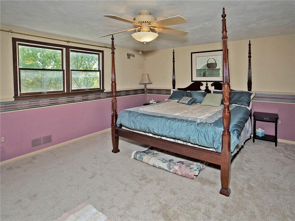 125 Leslie Road Monroeville, PA 15146 - Photo 16 of 25 Gallery Image 16