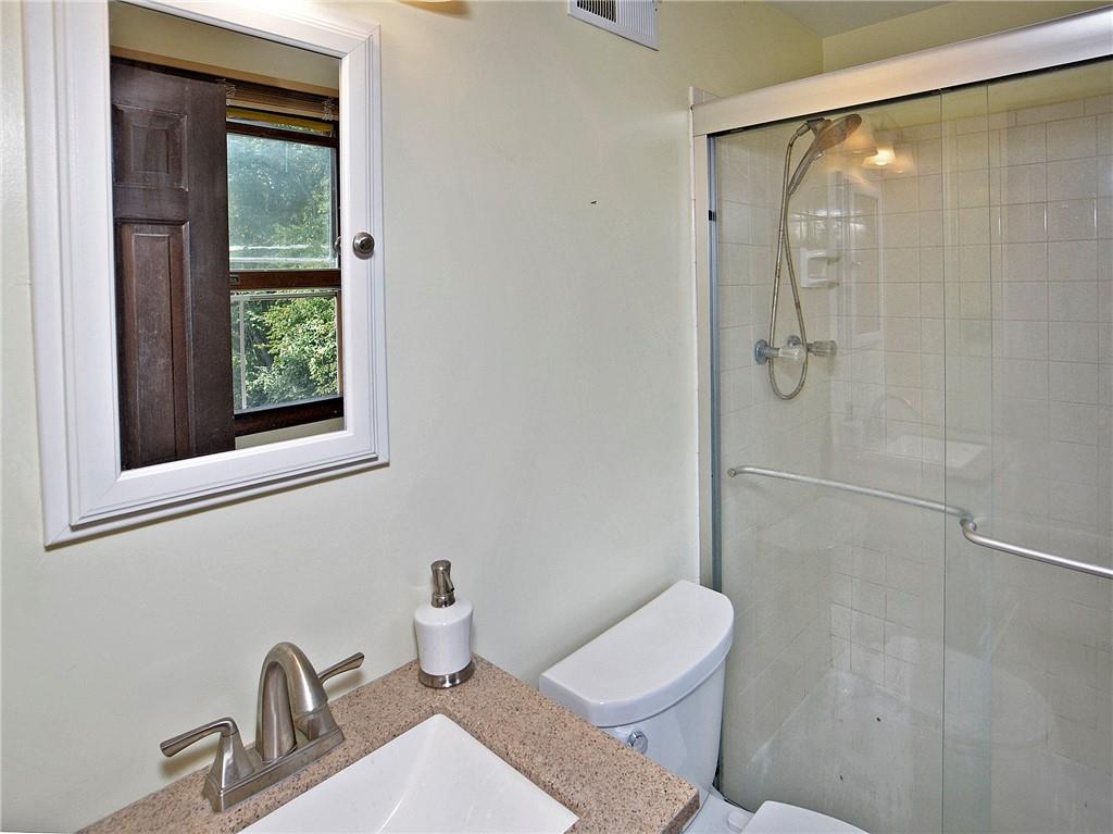 125 Leslie Road Monroeville, PA 15146 - Photo 20 of 25 Gallery Image 20