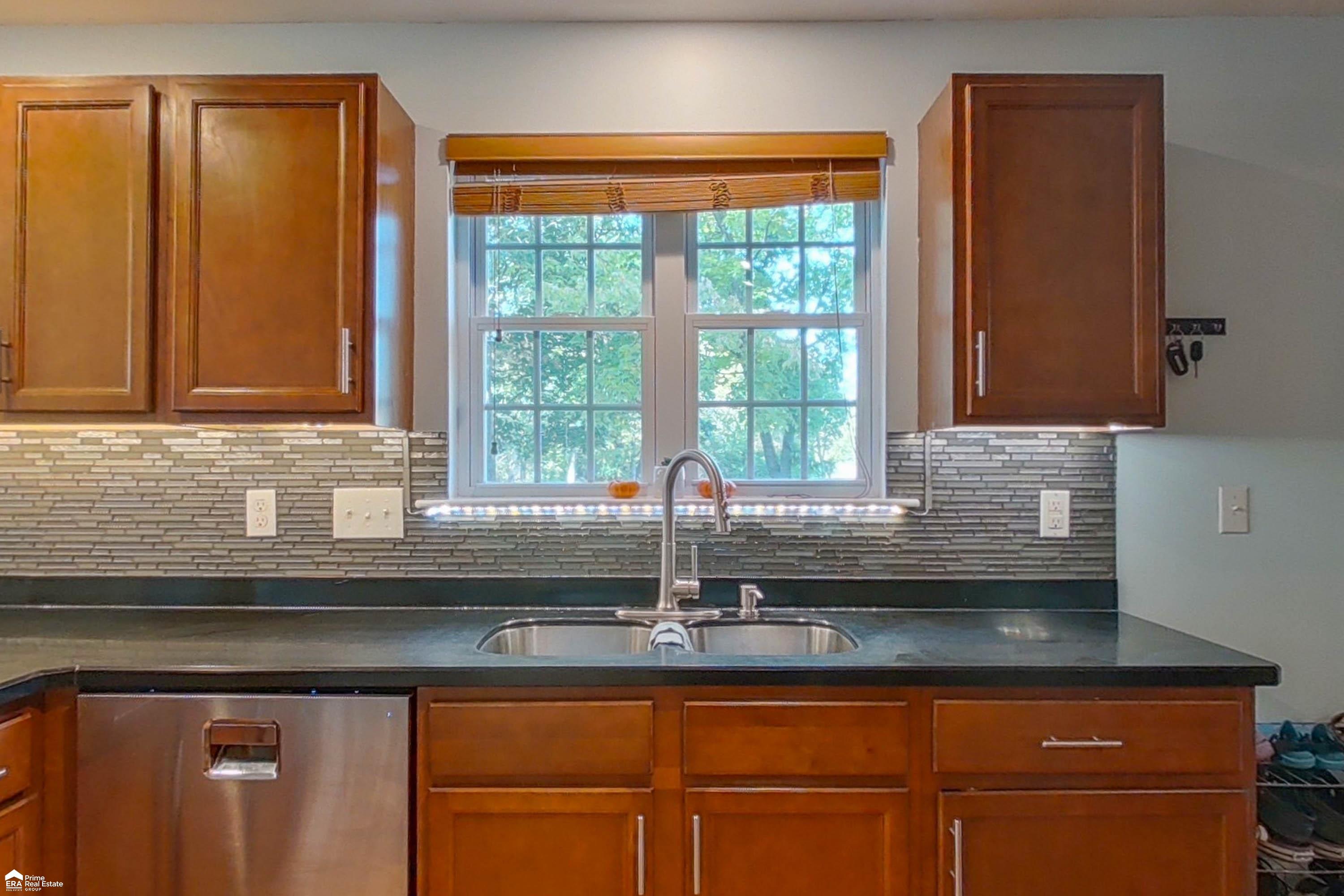 473 Deland Road Flushing, MI 48433 - Photo 38 of 52 50092080-41.JPG