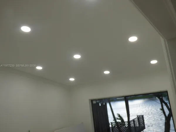 $3,600 | 5643 North Park Road, Dania Beach, FL 33312