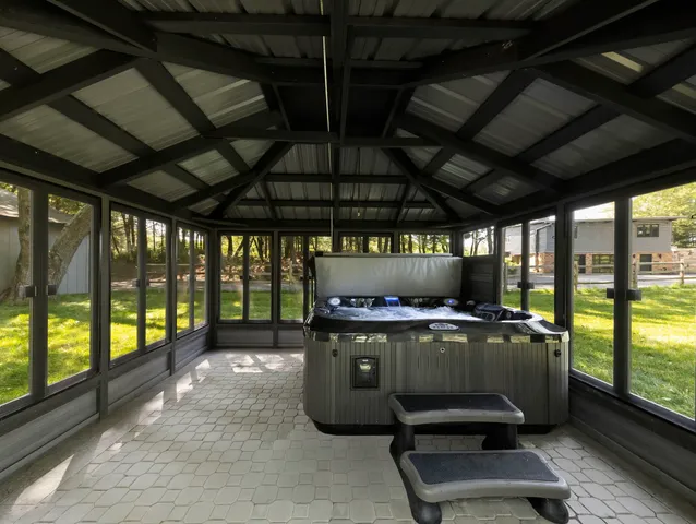 $1,900,000 | 7750 Pine Bluff Road, Morris, IL 60450