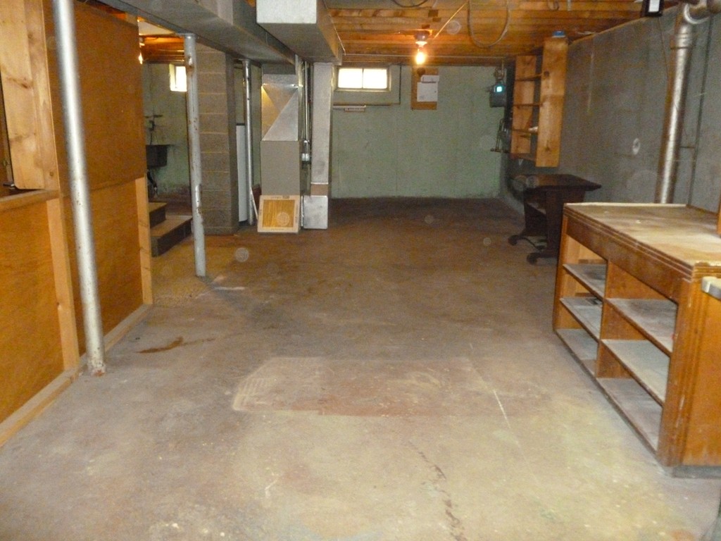 229 El Paso Street Springfield, MA 01104 - Photo 15 of 16 Gallery Image 15