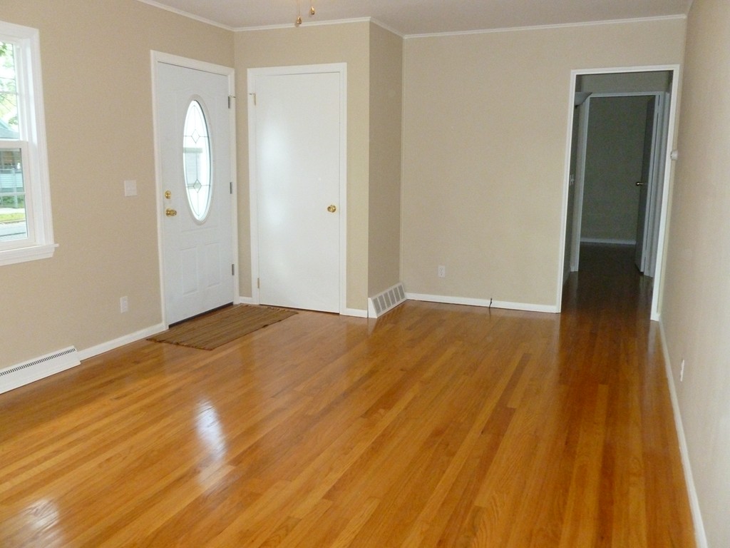 229 El Paso Street Springfield, MA 01104 - Photo 7 of 16 Gallery Image 7