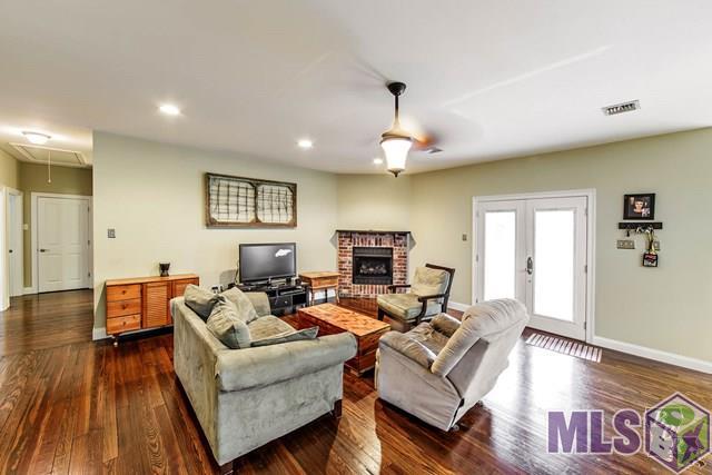 754 Choctaw Road Thibodaux, LA 70301 - Photo 7 of 26 Living Room